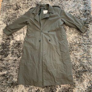 London Fog Reg 18 Olive Green Trench Coat.